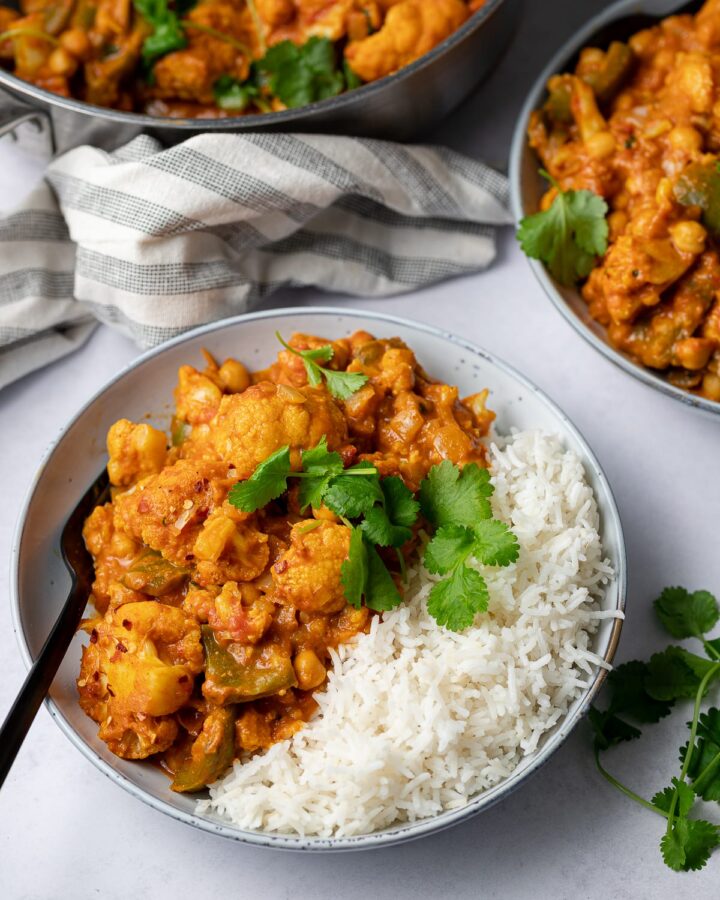 Creamy Cauliflower and Chickpea Curry